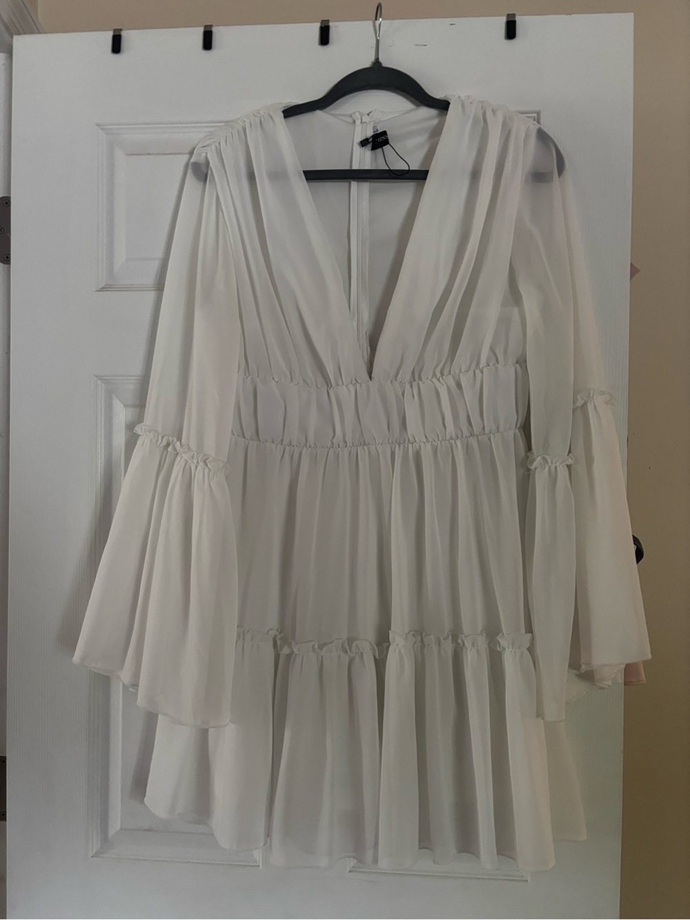 Women's Whote V-Neck Tiered Bell-Sleeve Dress